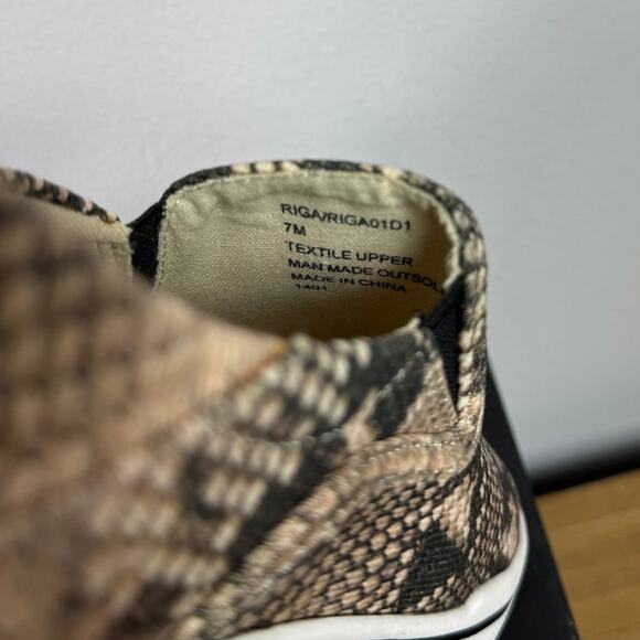 New Steven Riga Snake Print Slip On Sneakers Women's Size 7 - Picture 9 of 11